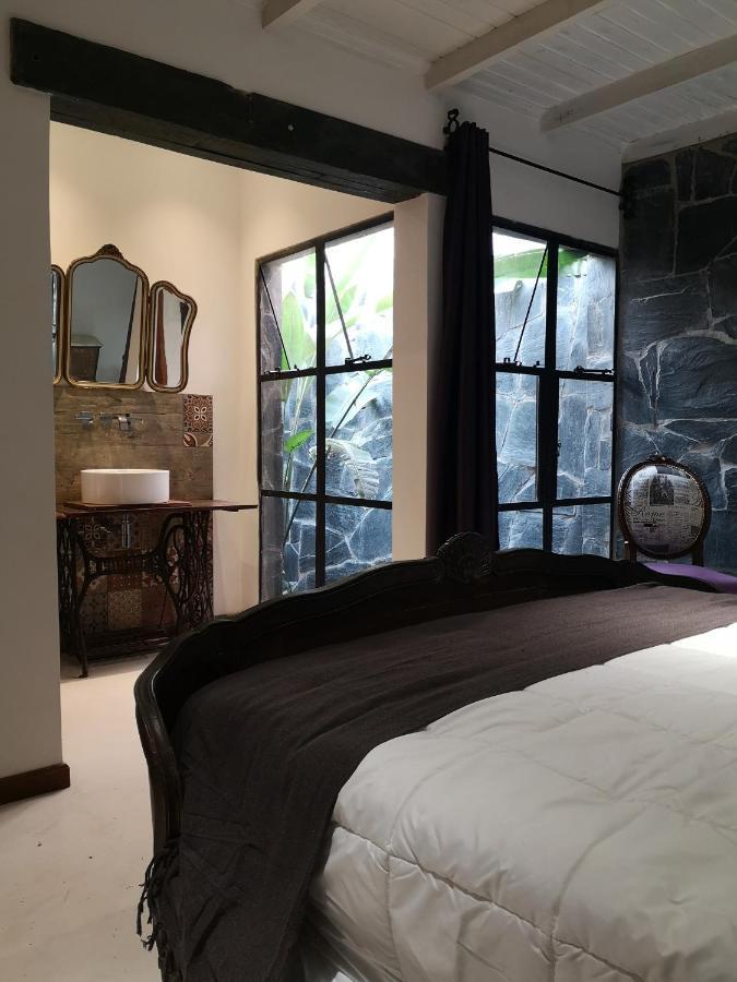 Rincon Escondido B&B 푸에르토이과수 외부 사진