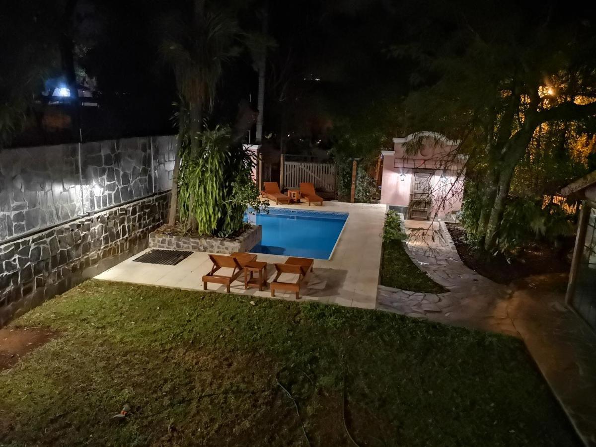 Rincon Escondido B&B 푸에르토이과수 외부 사진